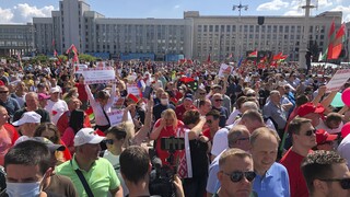 Λευκορωσία: Αντι-διαδήλωση οπαδών του Λουκασένκο λίγο πριν τη νέα αντικυβερνητική κινητοποίηση