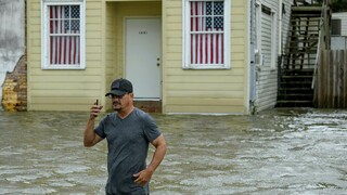 ΗΠΑ: Τουλάχιστον 14 νεκροί από τον κυκλώνα Λόρα σε Λουιζιάνα και Τέξας