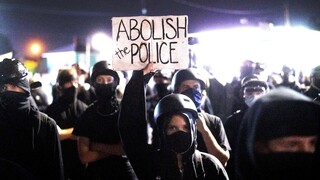 ΗΠΑ: Συλλήψεις στο Πόρτλαντ που πλησιάζει τις 100 ημέρες διαδηλώσεων