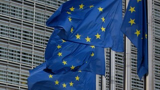 ΕΕ: «Πράσινο φως» για 87,4 δισ. ευρώ για τον κορωνοϊό - Πόσα θα λάβει η Ελλάδα
