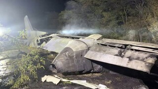 Ουκρανία: Έρευνες για τα αίτια της αεροπορικής τραγωδίας - Στο σημείο ο Ζελένσκι