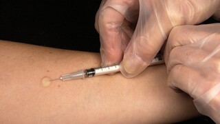 Κορωνοϊός: Ξεκινάει η τρίτη φάση του δεύτερου ρωσικού εμβολίου
