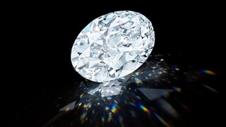 Σπάνιο διαμάντι έπιασε 13,3 εκατομμύρια ευρώ σε δημοπρασία