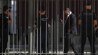 Live: Κάθειρξη 13 ετών για το διευθυντήριο της ΧΑ, ισόβια για Ρουπακιά προτείνει η εισαγγελέας 