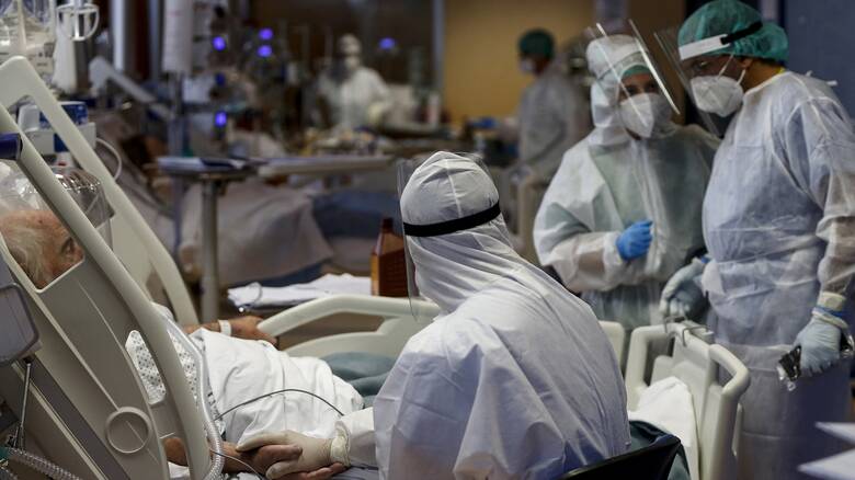 Κορωνοϊός – Ιταλία: Κρίσιμη η κατάσταση στα νοσοκομεία – Δεκάδες χιλιάδες νέα κρούσματα