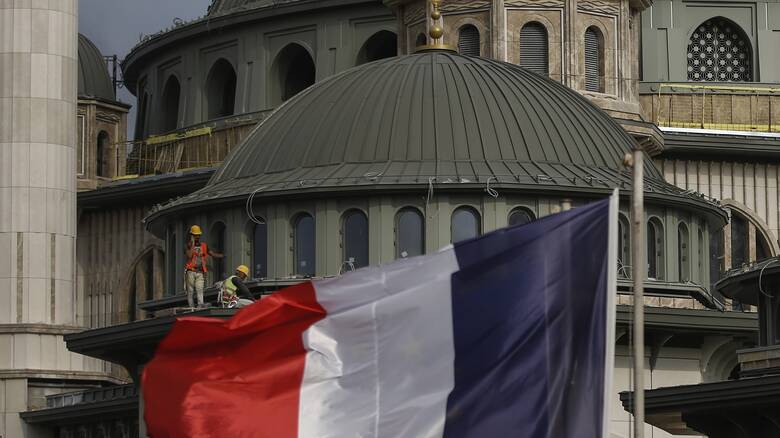 Η Άγκυρα κάλεσε για εξηγήσεις τον Γάλλο επιτετραμμένο για το σκίτσο του Charlie Hebdo