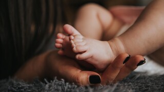 Επίδομα γέννας 2020: Παρατείνεται η προθεσμία υποβολής αιτήσεων