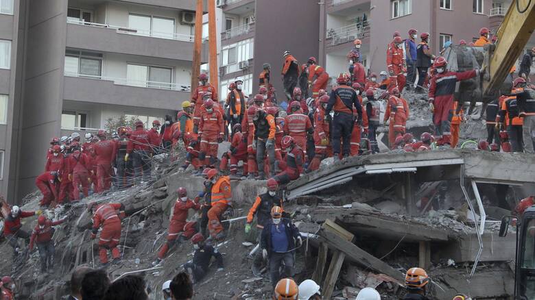 Σεισμός Σάμος: Στους 81 οι νεκροί στη Σμύρνη - 107 ανασύρθηκαν ζωντανοί από τα ερείπια