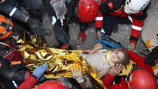 Σεισμός Σάμος: 4χρονη διασώθηκε στα συντρίμμια της Τουρκίας - Ήταν εγκλωβισμένη για 91 ώρες
