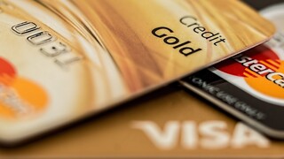 Visa: Oι Έλληνες προτιμούν τις βιομετρικές πληρωμές