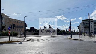 Lockdown: Εικόνες Μαρτίου στην Αθήνα - Άδειοι δρόμοι και εντατικοί έλεγχοι