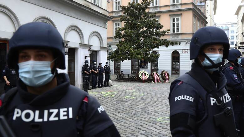 Αυστρία: Πάνω από 60 αστυνομικές επιχειρήσεις σήμερα για τον εντοπισμό ύποπτων ισλαμιστών