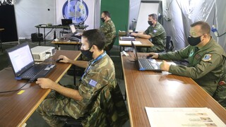 Κ. Πιερρακάκης: Στρατιωτική θητεία με πιστοποιητικό ψηφιακών δεξιοτήτων