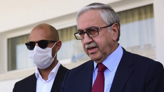 Δραματική έκκληση Ακιντζί: Μόνο οι Τουρκοκύπριοι μπορούν να σταματήσουν τα σχέδια του Ερντογάν