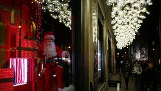 Γαλλία: Εκστρατεία κατά των χριστουγεννιάτικων αγορών μέσω Amazon ξεκίνησαν πολιτικοί