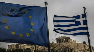 Θεσμοί: «Πράσινο φως» για τη δόση των 767 εκατ. ευρώ – Προειδοποιήσεις για το ελληνικό χρέος