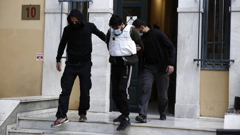 «Τους σκοτώσαμε, πυροβολώντας τους»: Η ομολογία του 27χρονου τζιχαντιστή που συνελήφθη στην Αθήνα