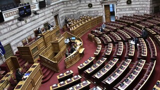 Βουλή - Επιτροπή Οικονομικών: Υπερψηφίστηκε το νομοσχέδιο για την πάταξη του λαθρεμπορίου