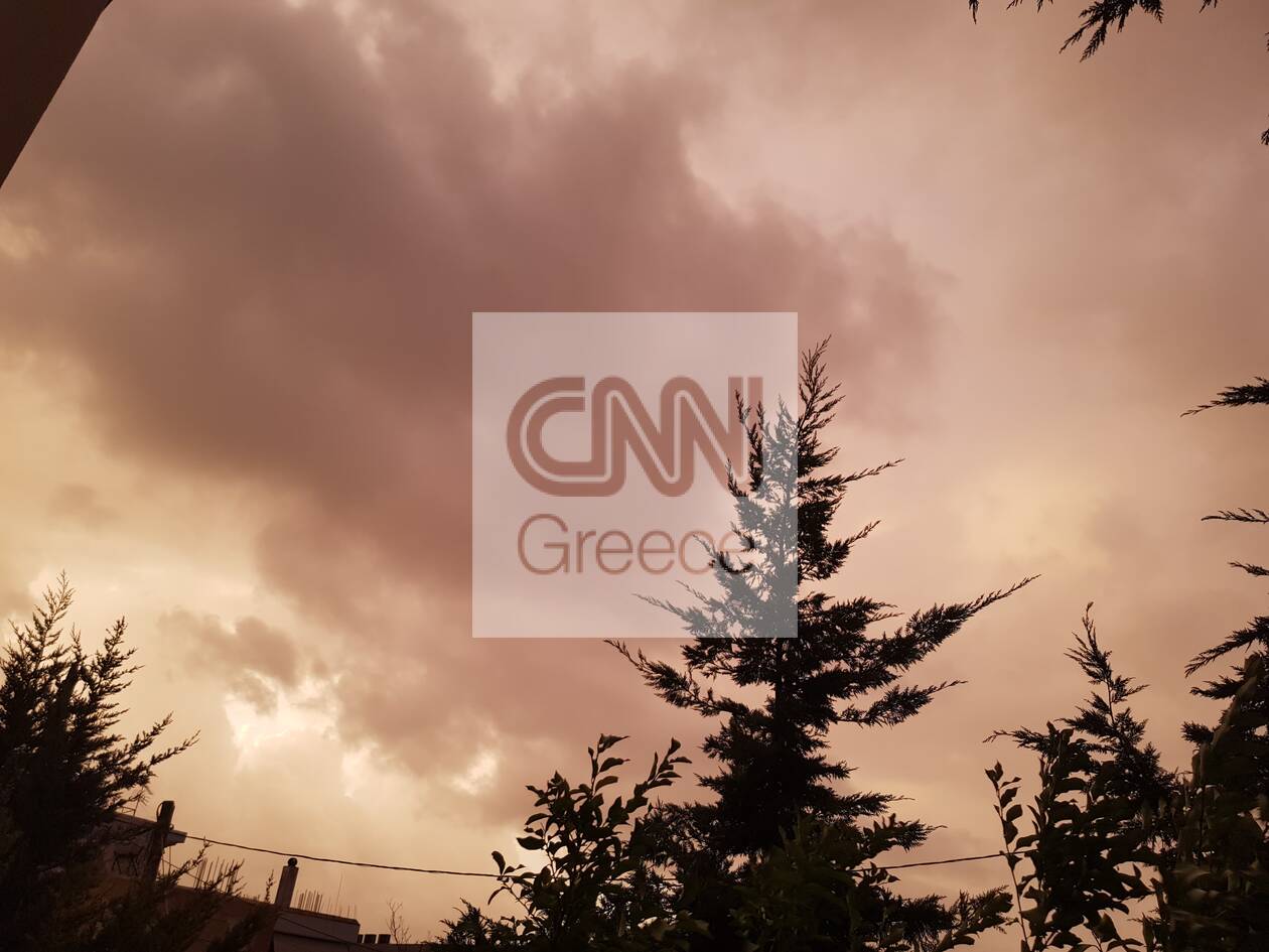 https://cdn.cnngreece.gr/media/news/2020/12/10/246273/photos/snapshot/kokkinos-oyranos-athina-1.jpg