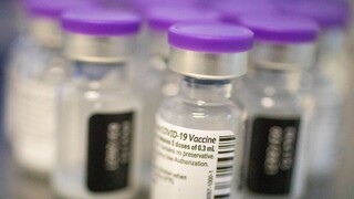 Κορωνοϊός: Πρεμιέρα για την Επιχείρηση «Ελευθερία» - Έφθασαν τα πρώτα εμβόλια