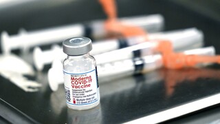 Κορωνοϊός - ΗΠΑ: Καταγράφηκε η πρώτη σοβαρή αλλεργική αντίδραση μετά το εμβόλιο της Moderna