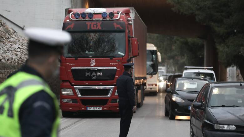 Κορωνοϊός: Παράταση του αυστηρού lockdown σε Δυτική Αττική, Κοζάνη, Ροδόπη και Κάλυμνο