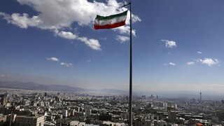 ΕΕ: Το Ιράν πρέπει να αναθεωρήσει την απόφασή του για τον εμπλουτισμό ουρανίου
