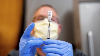 Κορωνοϊός: Καταγγελία ΠΟΕΔΗΝ για ρουσφέτια στους εμβολιασμούς, ειδικά στα νησιά