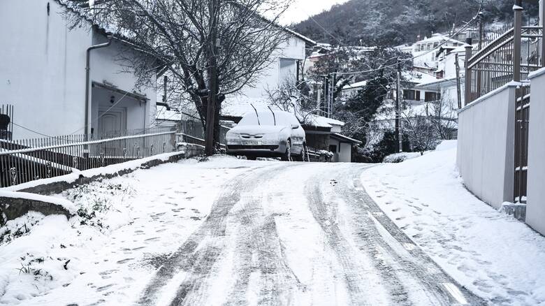 Κακοκαιρία «Λέανδρος»: Προβλήματα στα νησιά του Β. Αιγαίου λόγω των χιονοπτώσεων