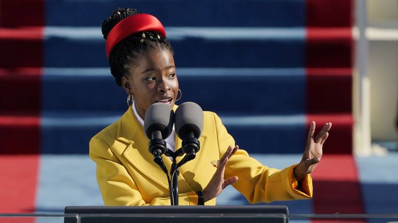 Ορκωμοσία Μπάιντεν: Η νεαρή Αφροαμερικανίδα ποιήτρια που προκάλεσε αίσθηση