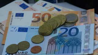 Επίδομα 534 ευρώ: Πότε θα καταβληθεί - Ποιοι οι δικαιούχοι
