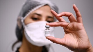 Κορωνοϊός - Politico: Πενταπλασιασμός των εμβολιασμών στην ΕΕ για ανοσία αγέλης τον Σεπτέμβριο