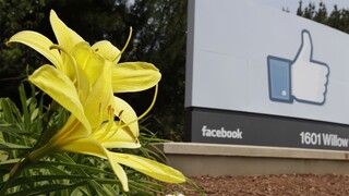 «Έκρηξη εσόδων» ανακοίνωσε η Facebook - Πάνω από 3,3 δισεκ. οι ενεργοί χρήστες