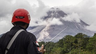 Ινδονησία: Έκρηξη στο Μεράπι, ένα από τα πιο ενεργά ηφαίστεια του κόσμου