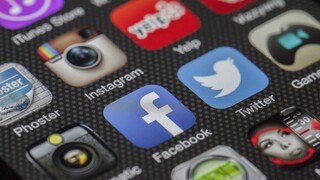 Social media: Πώς επηρεάζουν την καταναλωτική συμπεριφορά των χρηστών