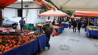 Κορωνοϊός: Διαφωνούν οι παραγωγοί με το νέο νομοσχέδιο για τις λαϊκές αγορές
