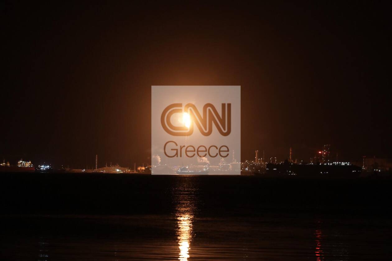 https://cdn.cnngreece.gr/media/news/2021/02/07/253632/photos/snapshot/black-out-6.jpg