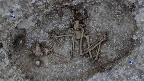 Αρχαιολόγοι ανακάλυψαν τάφους από την εποχή του χαλκού δίπλα στο Στόουνχεντς