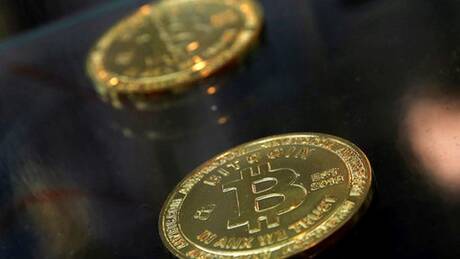 Bitcoin: Σπάει όλα τα ρεκόρ – Πάνω από τα 48.000 δολάρια