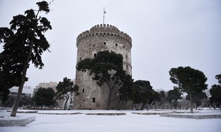 Κακοκαιρία «Μήδεια»: Χιόνισε στο κέντρο της Θεσσαλονίκης