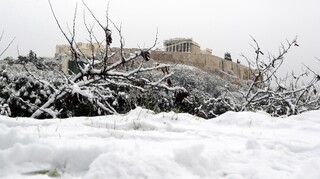 Λαγουβάρδος στο CNN Greece: «Κατεβαίνει» στην Αττική η «Μήδεια» - Χιόνια και στο κέντρο της Αθήνας