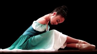 Μπαλαρίνα χωρίς χέρια: Σύμβολο δύναμης η 16χρονη Βραζιλιάνα Βιτόρια Μπουένο