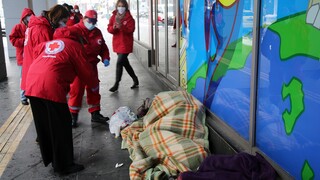 Ελληνικός Ερυθρός Σταυρός. Στο πλευρό των αστέγων στη χιονισμένη Αθήνα
