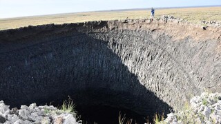 Το μυστήριο της Σιβηρίας: Οι επιστήμονες ξεκλειδώνουν τα μυστικά των τεράστιων κρατήρων