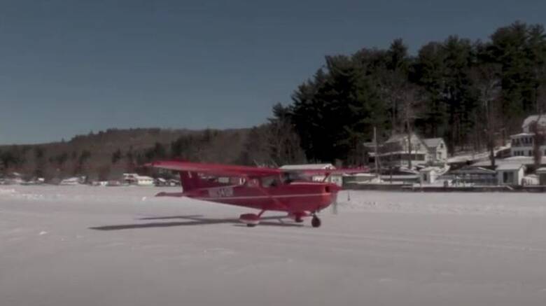 ΗΠΑ: Παγωμένη λίμνη στο Νιου Χαμσάιρ μετατρέπεται σε διάδρομο προσγείωσης