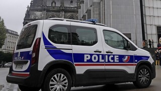 Γαλλία: 12 χρόνια κάθειρξης σε έναν μαιευτή για πάνω από 10 βιασμούς γυναικών ασθενών