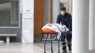 Κορωνοϊός - ΠΟΕΔΗΝ: Σε «πόλεμο» τα νοσοκομεία χωρίς προετοιμασία