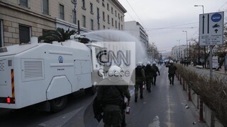 Επεισόδια στο κέντρο της Αθήνας στην πορεία για τον Δημήτρη Κουφοντίνα