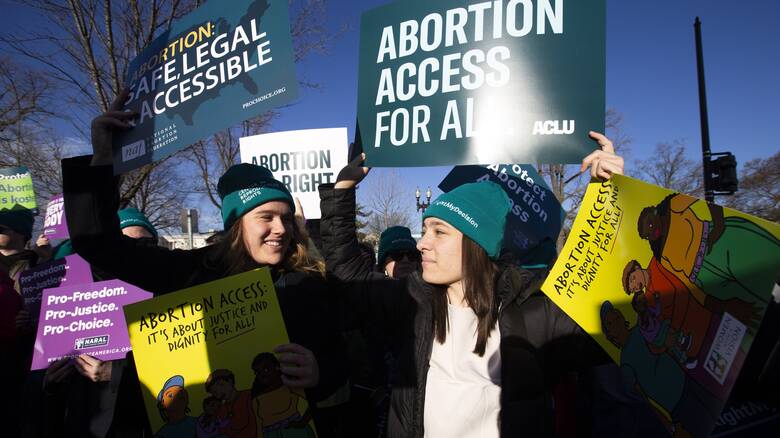 Το Άρκανσο επιβάλλει σχεδόν απόλυτη απαγόρευση της άμβλωσης