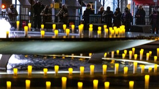 Κορωνοϊός - ΗΠΑ: Η Νέα Υόρκη απέτισε φόρο τιμής στους 30.000 νεκρούς της